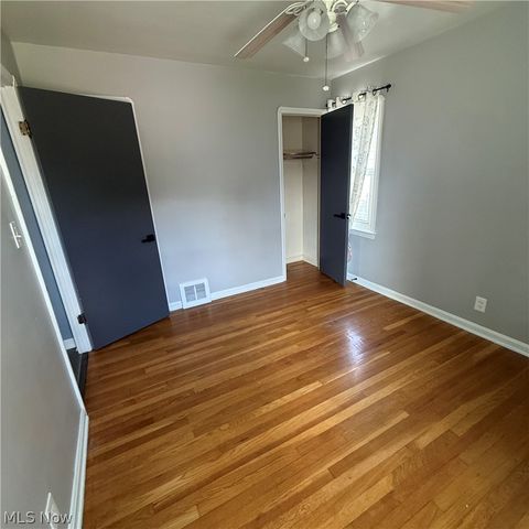7715 Renwood Drive, Parma, OH 44129