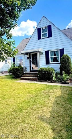 7715 Renwood Drive, Parma, OH 44129