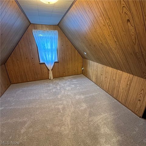 7715 Renwood Drive, Parma, OH 44129