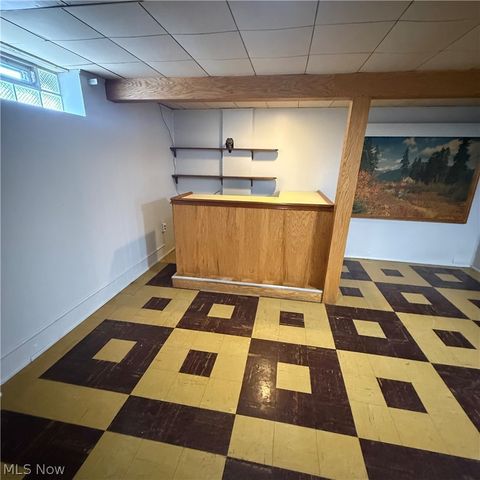 7715 Renwood Drive, Parma, OH 44129