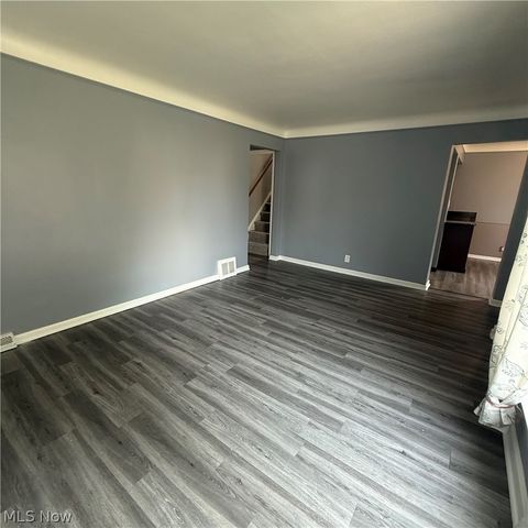 7715 Renwood Drive, Parma, OH 44129