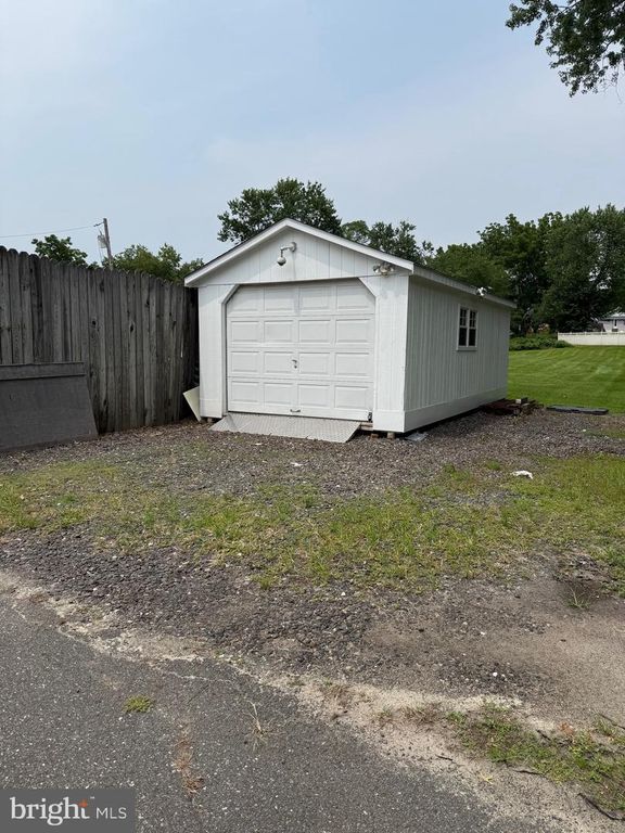1016 MEETINGHOUSE RD, UPPER CHICHESTER, PA 19061 — photo 4
