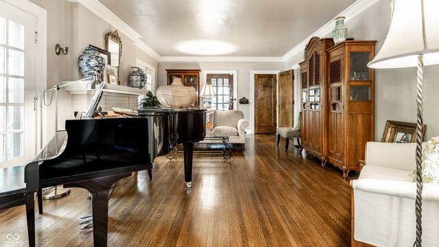 930 E 57th Street, Indianapolis, IN 46220
