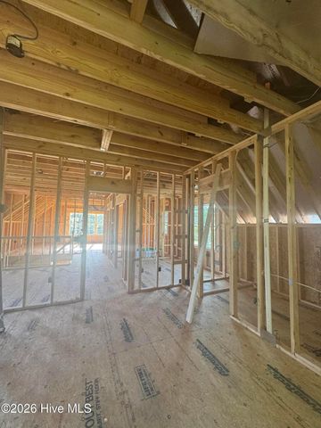 607 Burrington Avenue, Southport, NC 28461