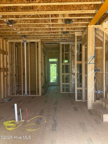 607 Burrington Avenue, Southport, NC 28461