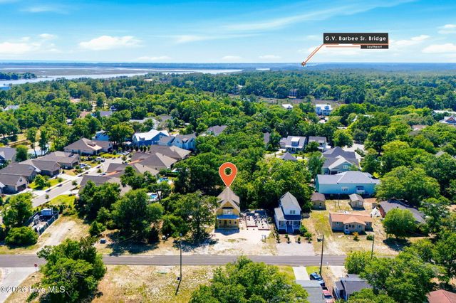 607 Burrington Avenue, Southport, NC 28461