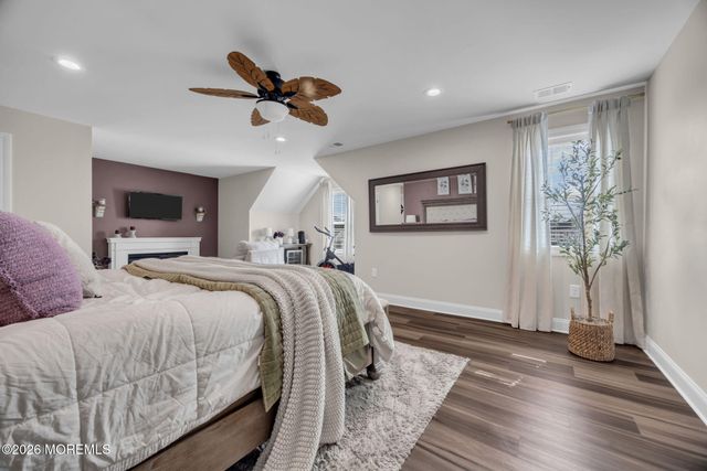 10 Tasha Lane, Howell, NJ 07731