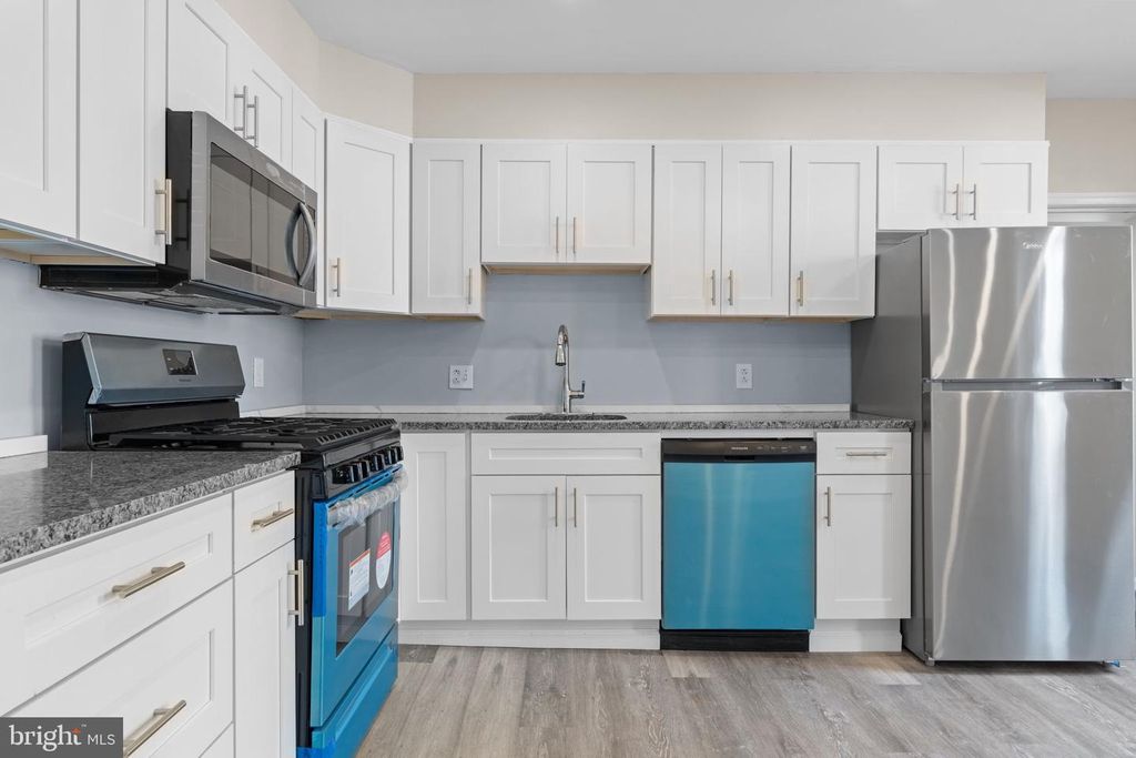 2710 EDDINGTON ST, Philadelphia, PA 19137