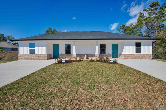 901 Rentz Ave, Pensacola, FL 32507