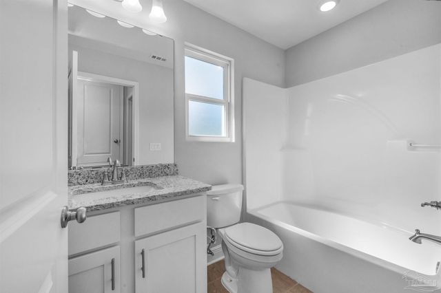 901 Rentz Ave, Pensacola, FL 32507