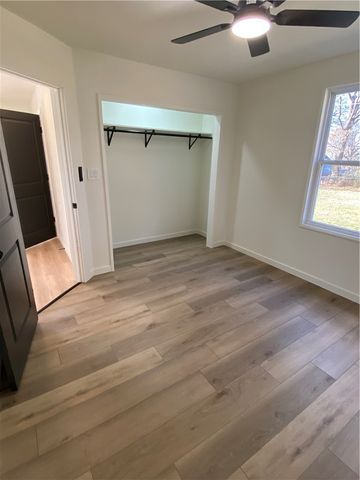 6668 Wedington Drive, Fayetteville, AR 72704