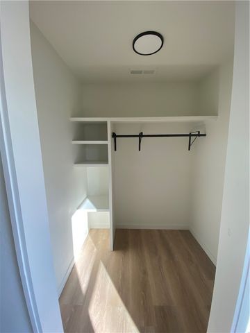 6668 Wedington Drive, Fayetteville, AR 72704