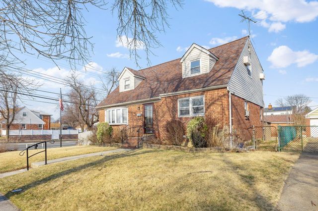 8405 246th Street, Bellerose, NY 11426
