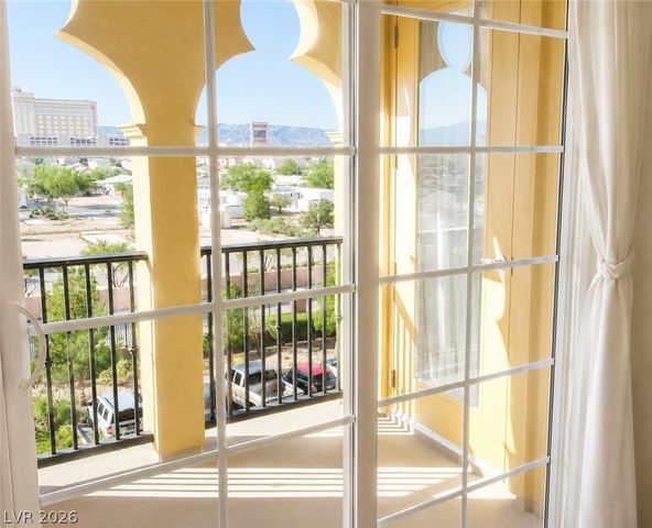 2455 West Serene Avenue 527, Las Vegas, NV 89123