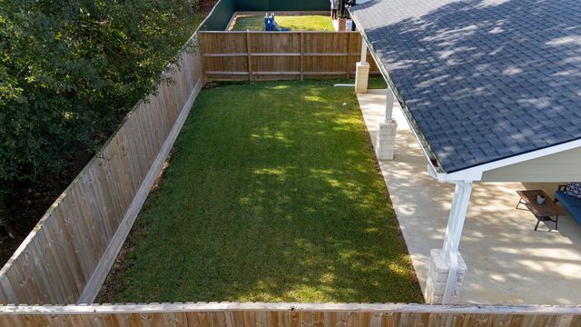 517 Moore Street, Tomball, TX 77375