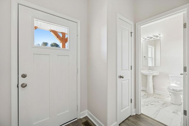 2233 County House Rd, Smithville, TN 37166