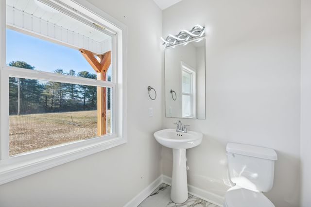 2233 County House Rd, Smithville, TN 37166