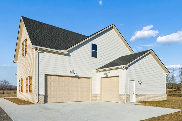 2233 County House Rd, Smithville, TN 37166