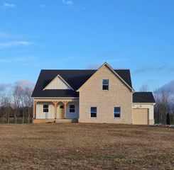 2233 County House Rd, Smithville, TN 37166