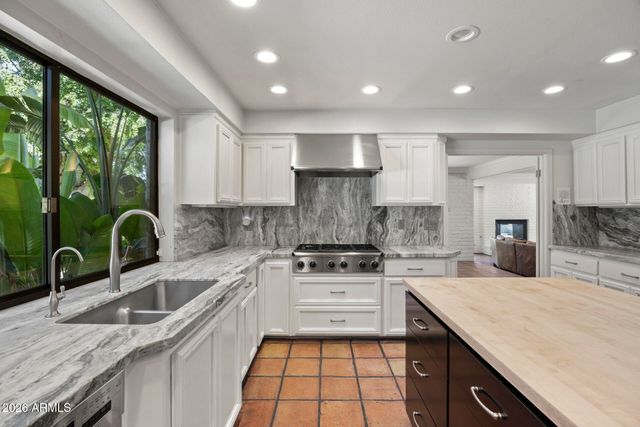 6339 N 48TH Place, Paradise Valley, AZ 85253