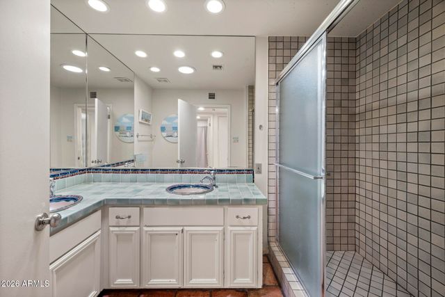6339 N 48TH Place, Paradise Valley, AZ 85253