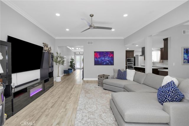 6380 E Bixby Hill, Long Beach, CA 90815
