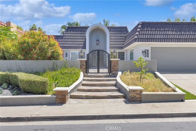6380 E Bixby Hill, Long Beach, CA 90815