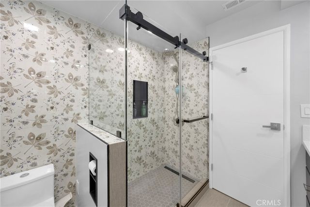 6380 E Bixby Hill, Long Beach, CA 90815