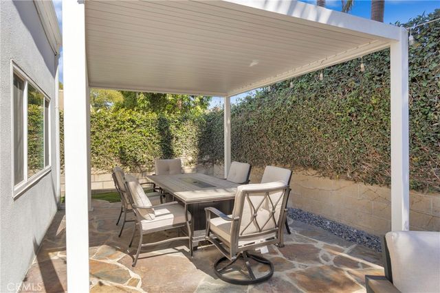 6380 E Bixby Hill, Long Beach, CA 90815
