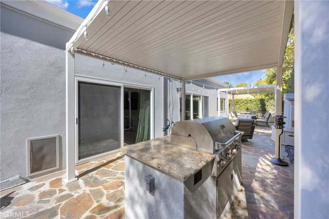 6380 E Bixby Hill, Long Beach, CA 90815