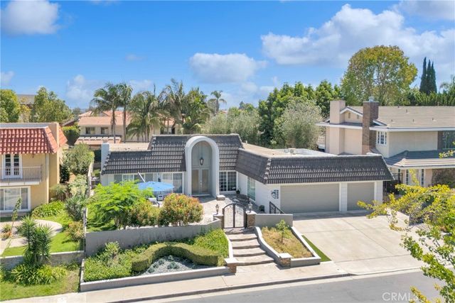 6380 E Bixby Hill, Long Beach, CA 90815