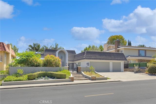 6380 E Bixby Hill, Long Beach, CA 90815