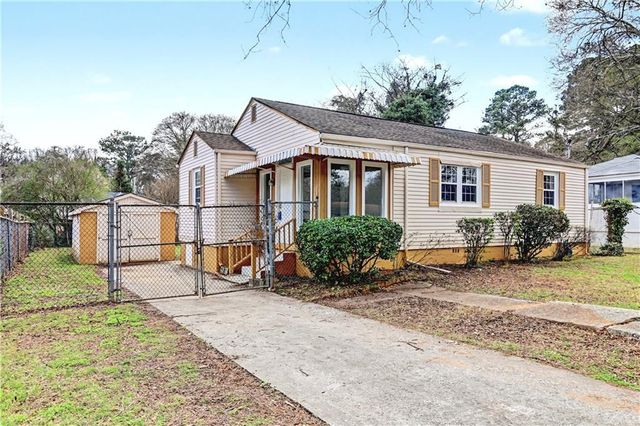 2630 Loghaven Drive, Atlanta, GA 30318