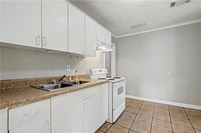 2630 Loghaven Drive, Atlanta, GA 30318