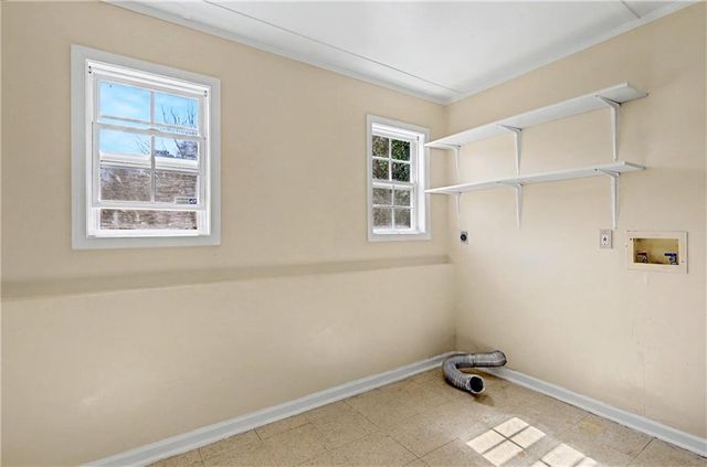 2630 Loghaven Drive, Atlanta, GA 30318