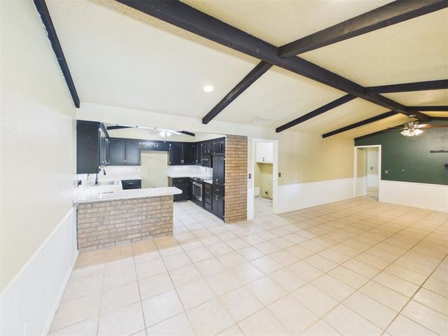 2332 Lindenwood Lane, Norman, OK 73071