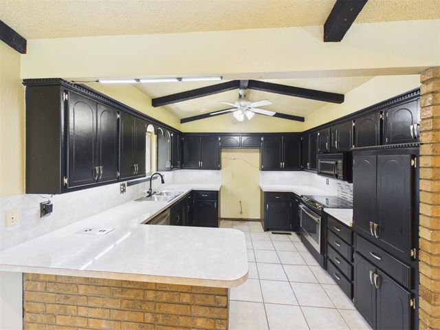 2332 Lindenwood Lane, Norman, OK 73071