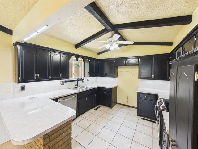 2332 Lindenwood Lane, Norman, OK 73071