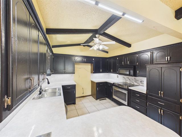 2332 Lindenwood Lane, Norman, OK 73071