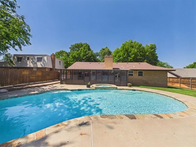 2332 Lindenwood Lane, Norman, OK 73071