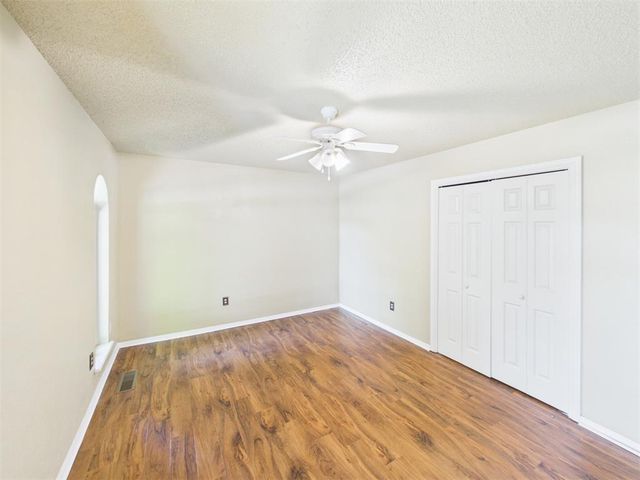 2332 Lindenwood Lane, Norman, OK 73071