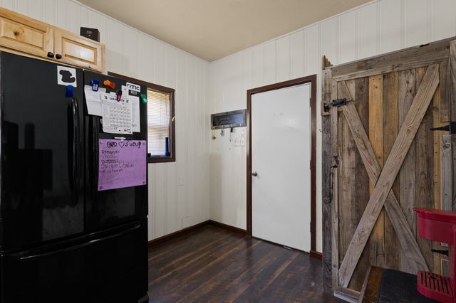 301 W Nelson Street, Bowie, TX 76230