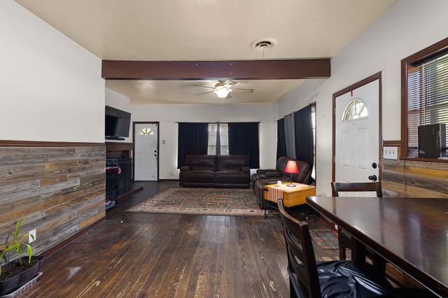 301 W Nelson Street, Bowie, TX 76230