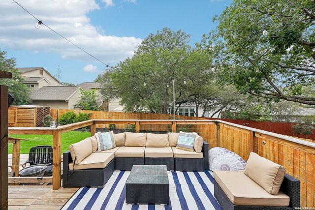 15727 Knolldown, San Antonio, TX 78247