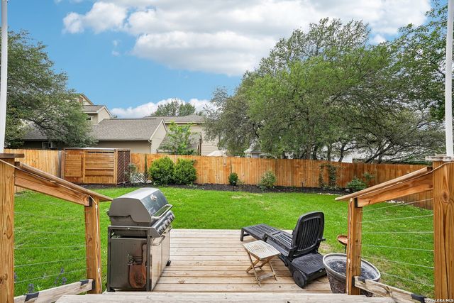 15727 Knolldown, San Antonio, TX 78247