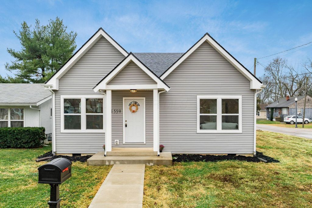 1559 Obetz Avenue, Obetz, OH 43207