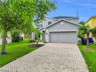 8094 Silver Birch WAY, Lehigh Acres, FL 33971