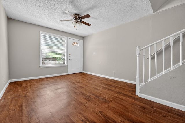 20600 Bonanza ST 2, Lago Vista, TX 78645