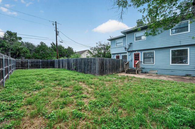 20600 Bonanza ST 2, Lago Vista, TX 78645