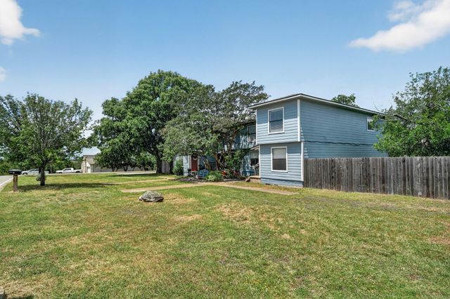 20600 Bonanza ST 2, Lago Vista, TX 78645